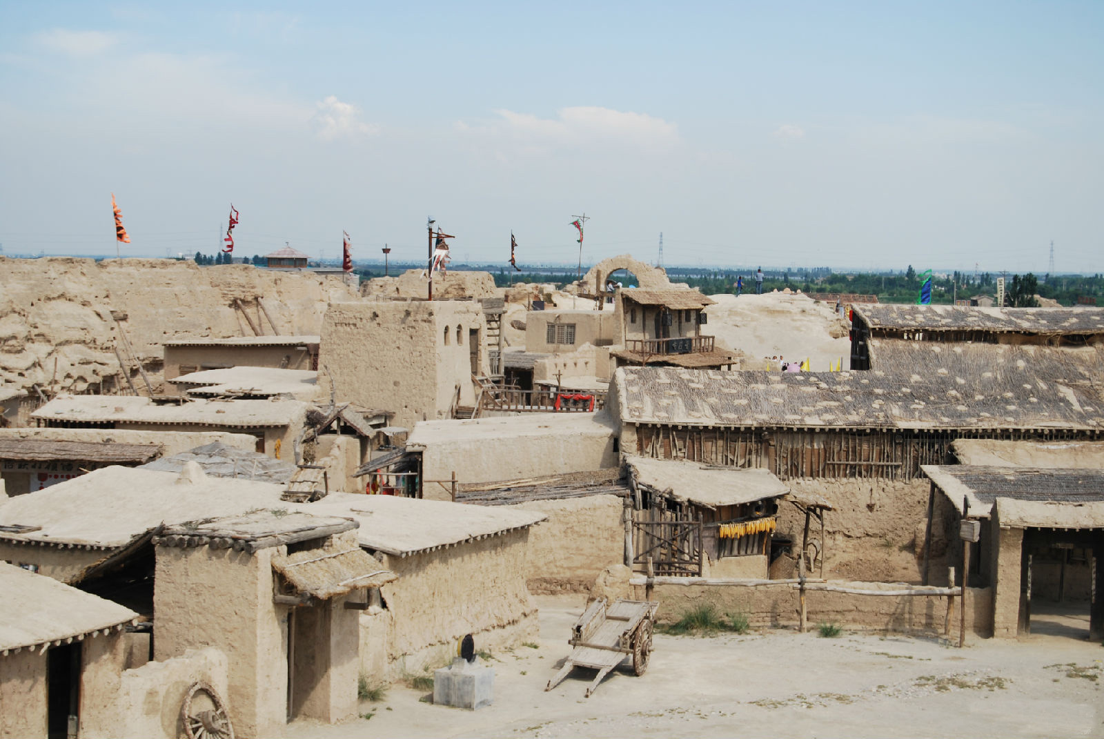 银川市是东西狭长形的城市